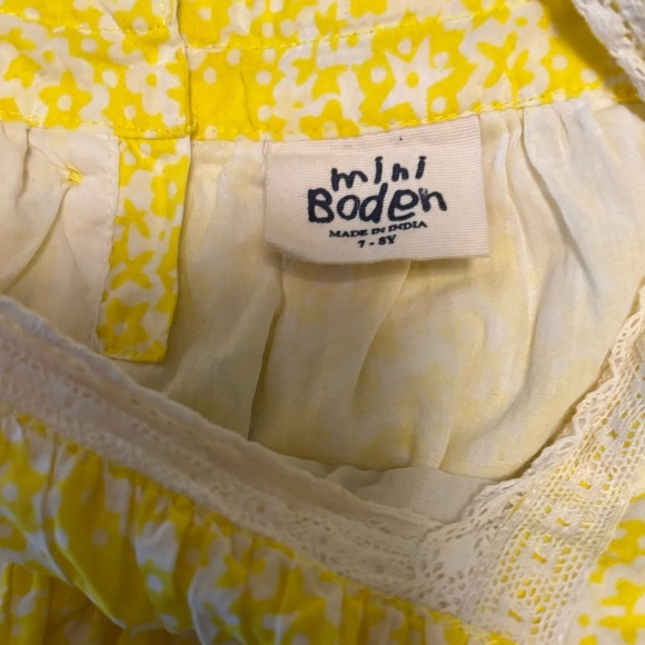 Mini Boden Yellow Floral Dress. Size 7-8 Years. - Picture 5 of 6